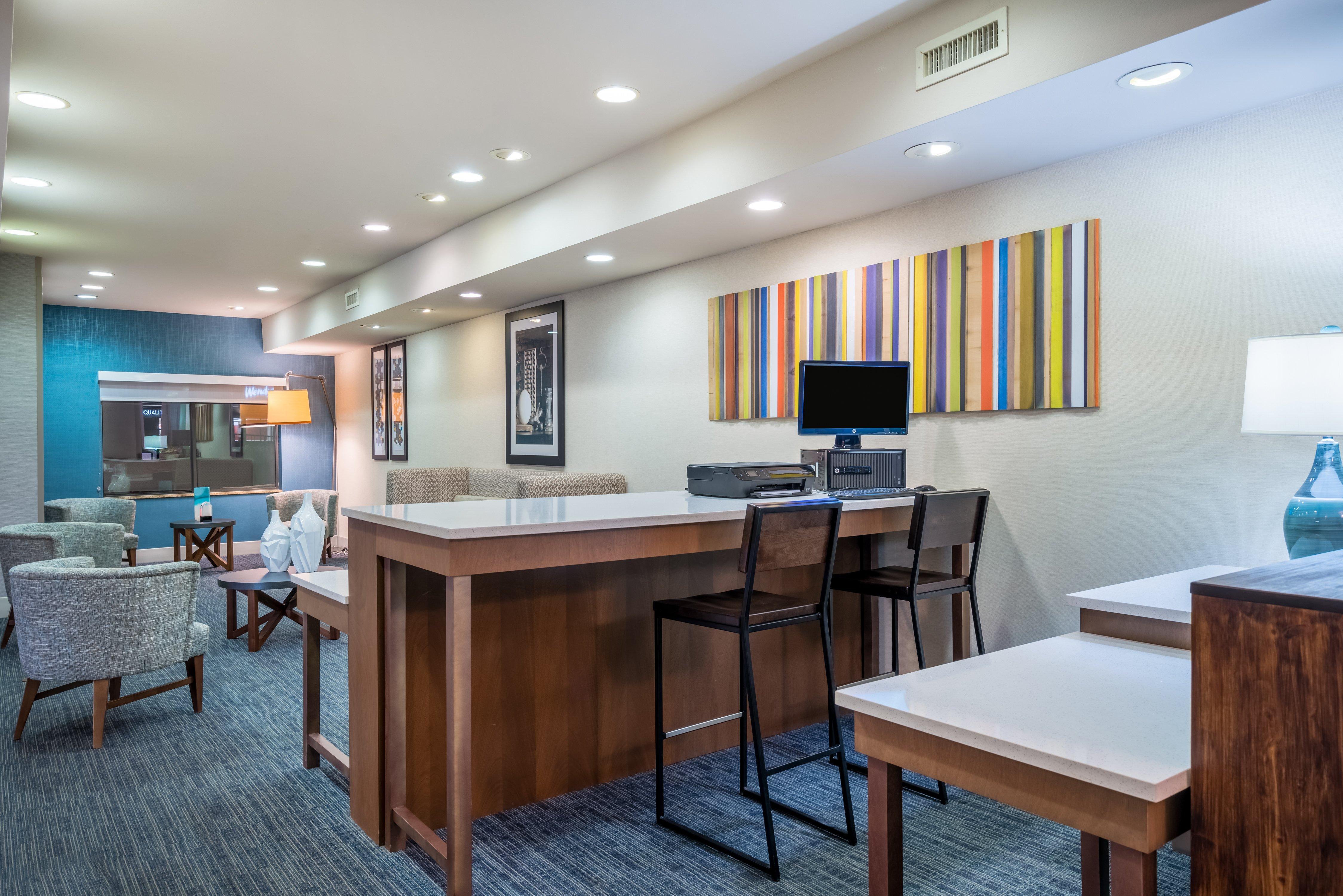 Holiday Inn Express & Suites Rocky Mount Smith Mountain Lake By Ihg Bagian luar foto